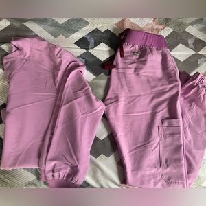 figs scrub set xs bottoms small top